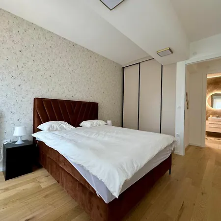 Spacious 80m2 In The Heart Of