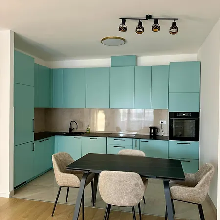 Spacious 80m2 In The Heart Of شقة